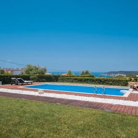 Zennova #17 Lydia Luxury Pool Villa, Elani Villa *