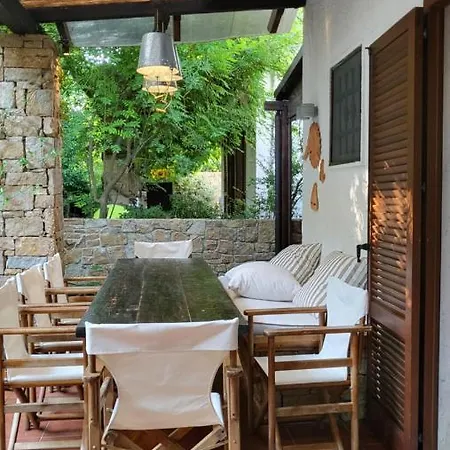 Zennova #17 Lydia Luxury Pool Villa, Elani *