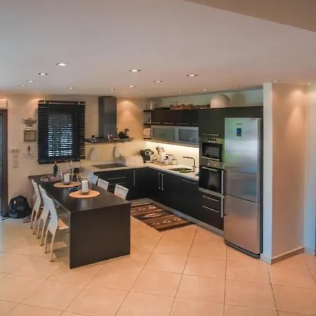 Zennova #17 Lydia Luxury Pool Villa, Elani Villa *