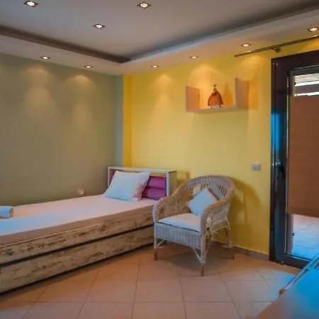 Zennova #17 Lydia Luxury Pool Villa, Elani Вилла