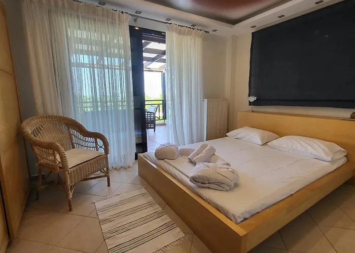 Zennova #17 Lydia Luxury Pool Villa, Elani *