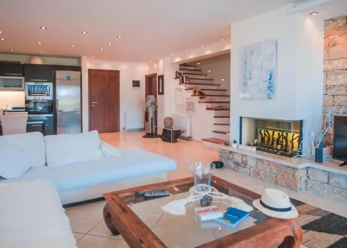 Zennova #17 Lydia Luxury Pool Villa, Elani *